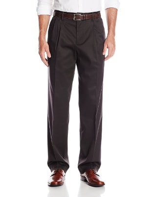 Dockers D3 Signature Khaki Classic Fit, Pleated Front