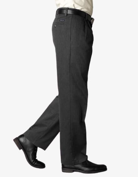Dockers D3 Signature Khaki  Classic Fit, Pleated Front