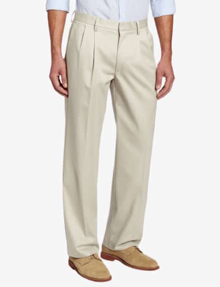 Dockers D3 Signature Khaki  Classic Fit, Pleated Front