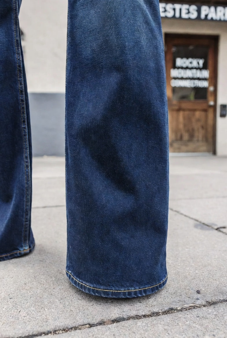 Levi's® Women's Classic Straight Jeans