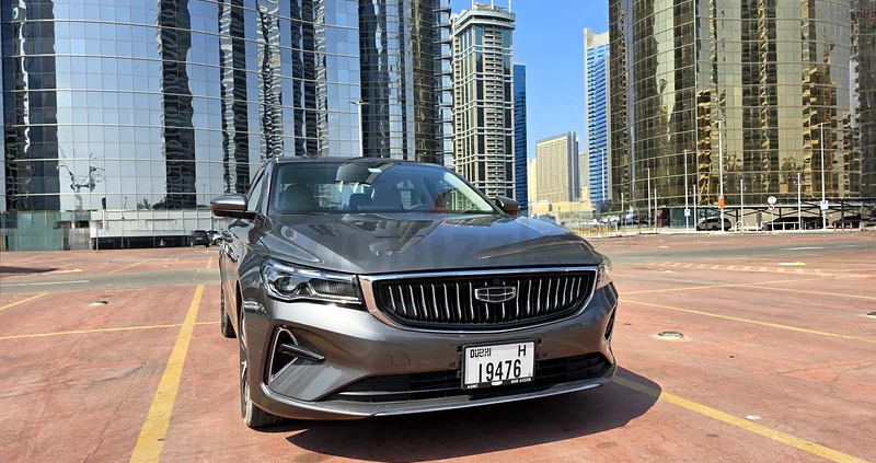 monthly car rental dubai