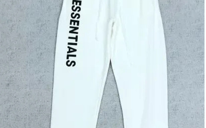 Essentials Sweatpantss