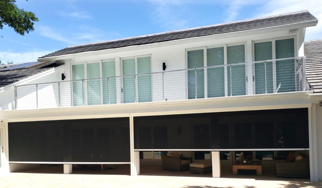 commercial retractable awnings