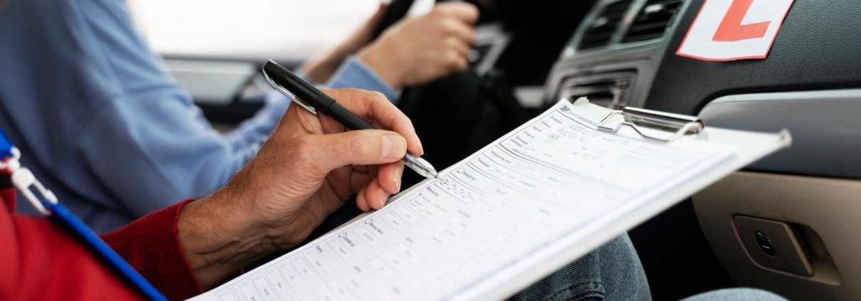 TLI41222 Certificate IV in Motor Vehicle Driver Training