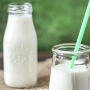 How important is it to source organic milk in Chennai for those with allergies?