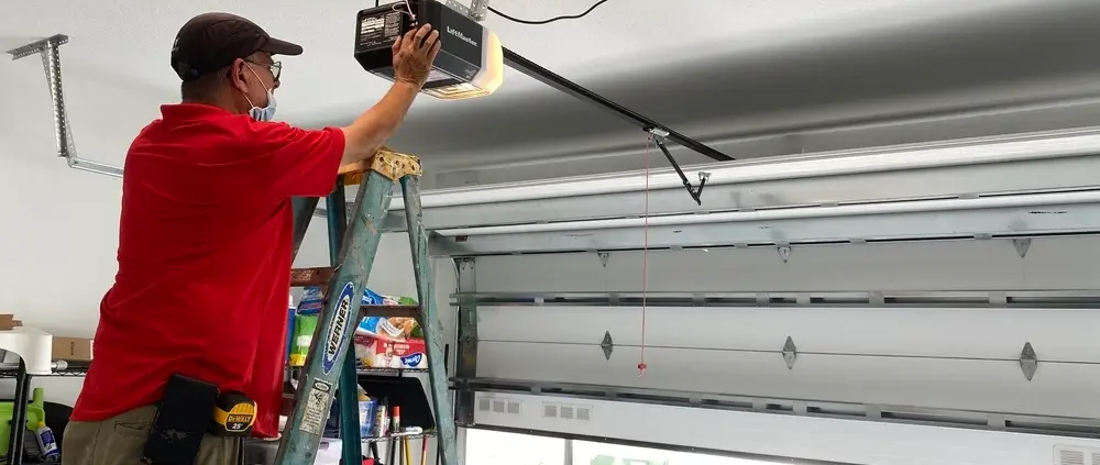 Garage-door-installation